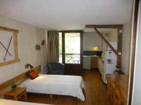 Studio lumineux 2* avec balcon, parking et WIFI - 4 pers, proche thermes, calme assuré - FR-1-512-223